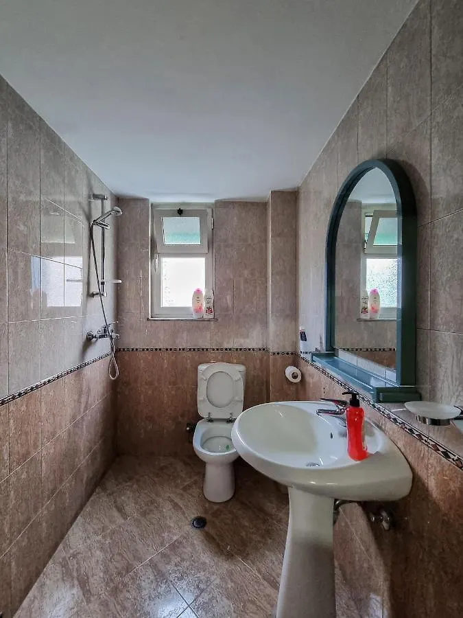 Tirana Center Cozy Apartment 0*,  Albania