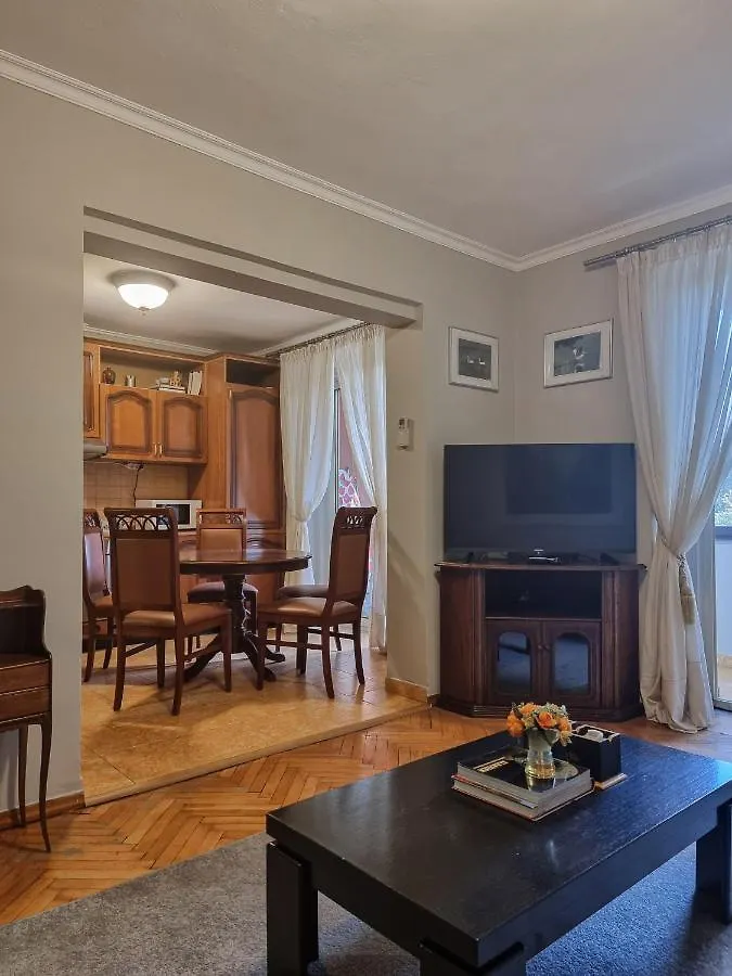 Tirana Center Cozy Apartment 0*,  Arnavutluk