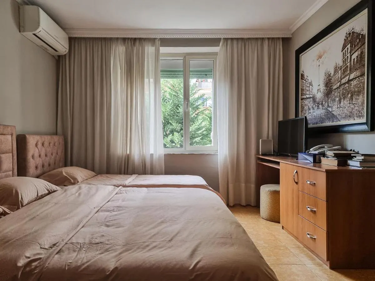 Tirana Center Cozy Apartment Arnavutluk