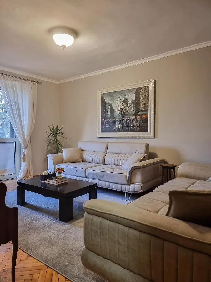 Tirana Center Cozy Apartment Arnavutluk
